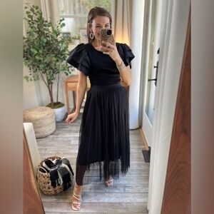 🆕🖤Mesh Pleated Skirt